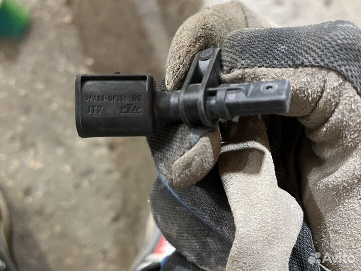 Датчик abs wv polo