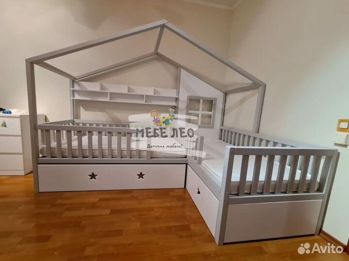 Кровать домик для троих детей