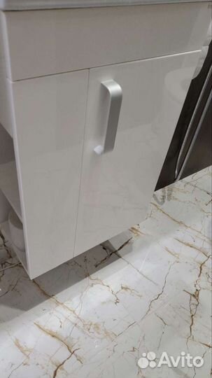 Полка для ванной