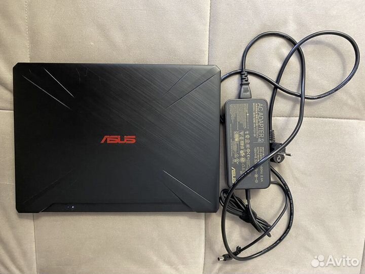 Продам игровой ноутбук Asus TUF Gaming FX505DY