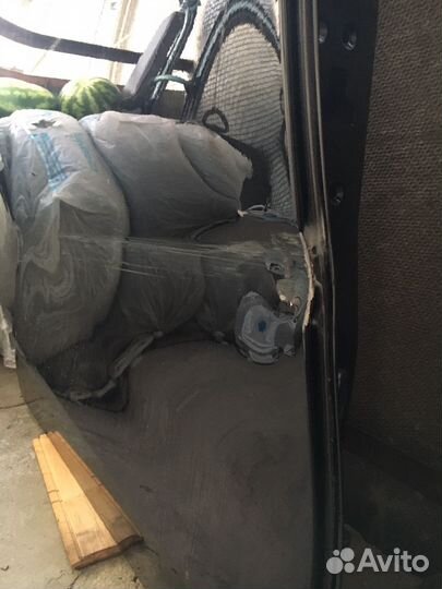 Двери на toyota voxy 2020