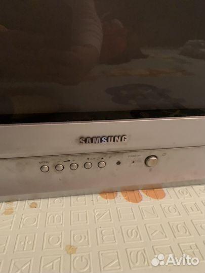 Телевизор samsung