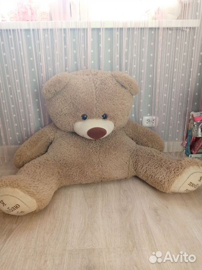 Плюшевый медведь