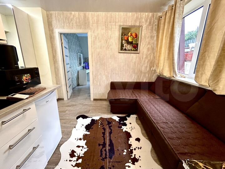 2-к. квартира, 35 м², 3/3 эт.