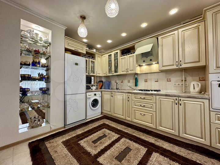 3-к. квартира, 74,7 м², 2/10 эт.