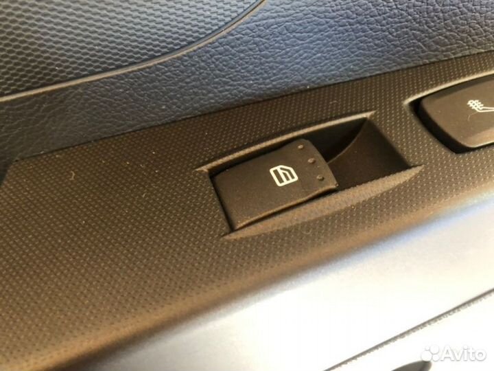 Кнопка задняя левая Ssangyong Actyon