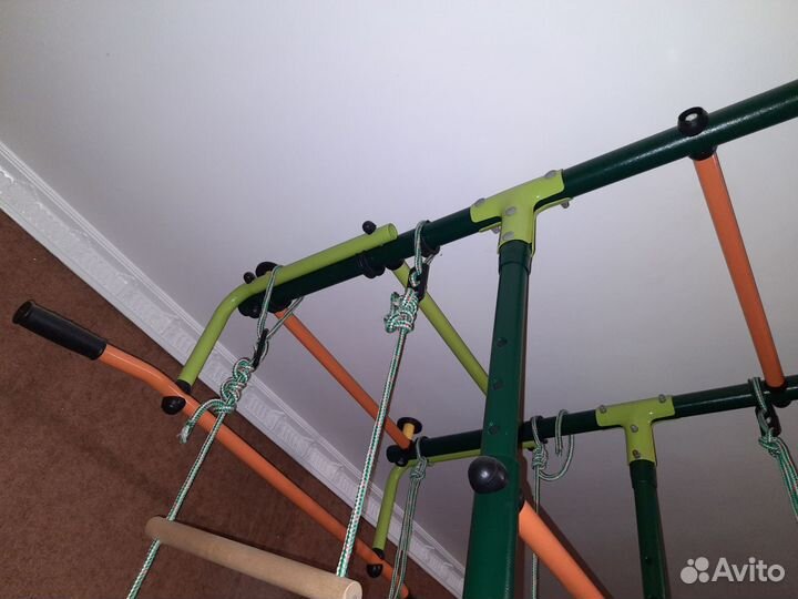Детская шведская стенка с турником