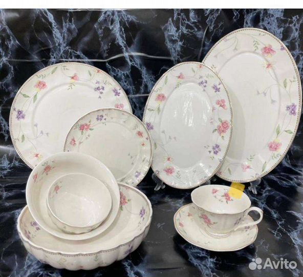 Чайно обеденный сервиз