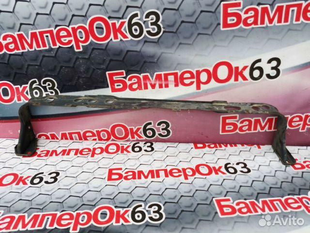 Планка радиатора передняя нижняя Ford Focus