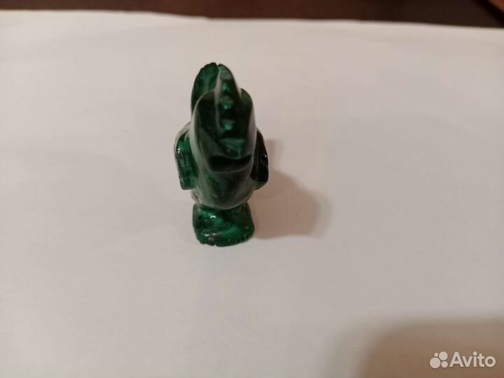 Петушок из натурального малахита