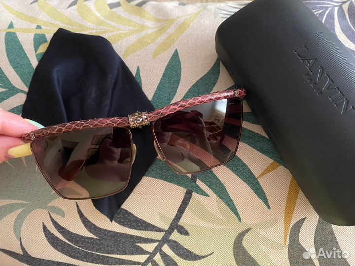 Солнцезащитные очки