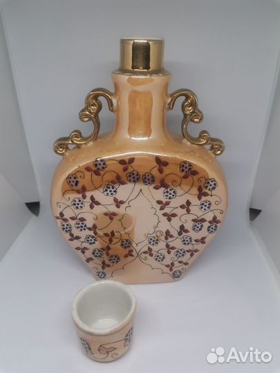 Графин глянцевый