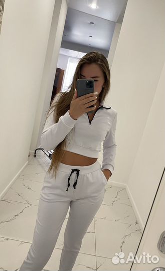 Спортивный костюм