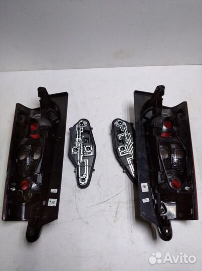 Фонари задние Peugeot Partner B9 2008-2018