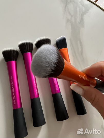 Кисть для макияжа Real techniques