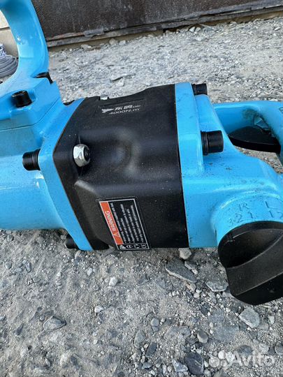 Гайковерт пневматический