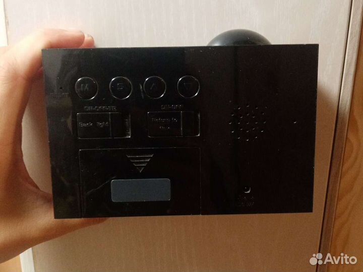 Часы с проектором