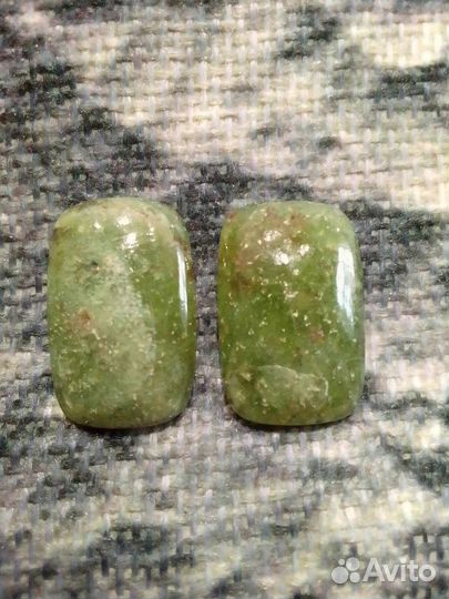 Кабошоны зелёный апатит пара (Мадагаскар)