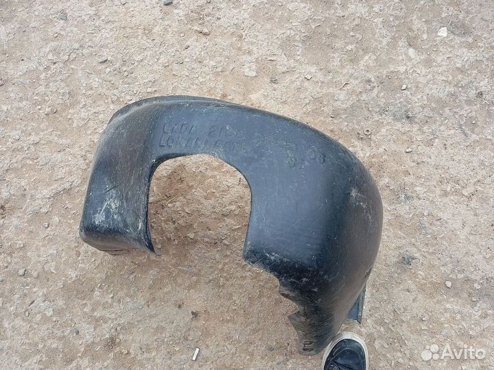 Подкрылок LADA 2108 передний правый