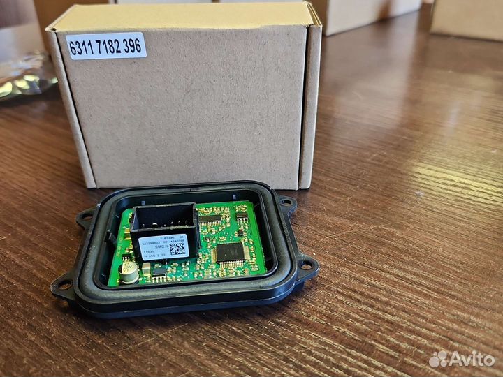 Блок управления фарой BMW AHL AFS 7189312