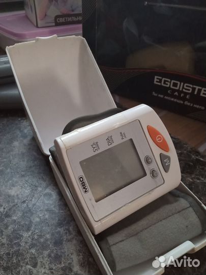 Тонометр автоматический на запястье б/у