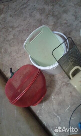 Кухонная утварь - коробка и 2 пакета