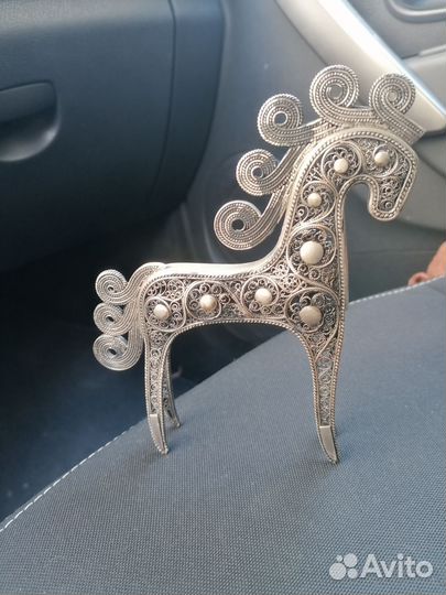 Конь. Скань