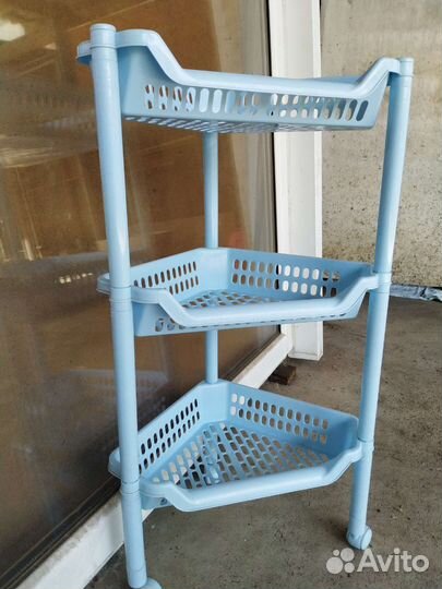 Угловая полка в ванную на телескопической трубке