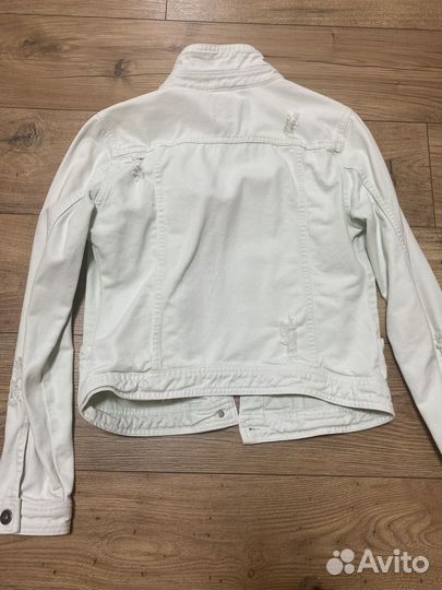 Джинсовая куртка