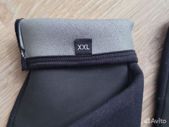 Неопреновые перчатки