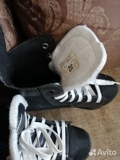 Коньки хоккейные