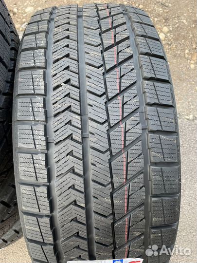 Unistar Ice Protection 285/40 R23 111H