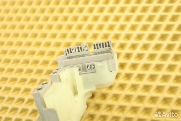 Разъем VAG 6Q0971975