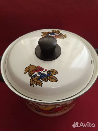 Кастрюля эмалированная новая