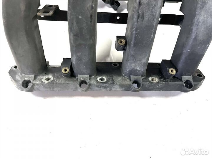 Впускной коллектор Peugeot 206 1.4