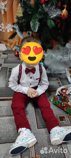 Костюм нарядный на мальчика