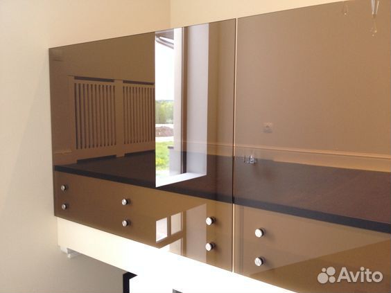 Стеклянные ограждения лестничного марша