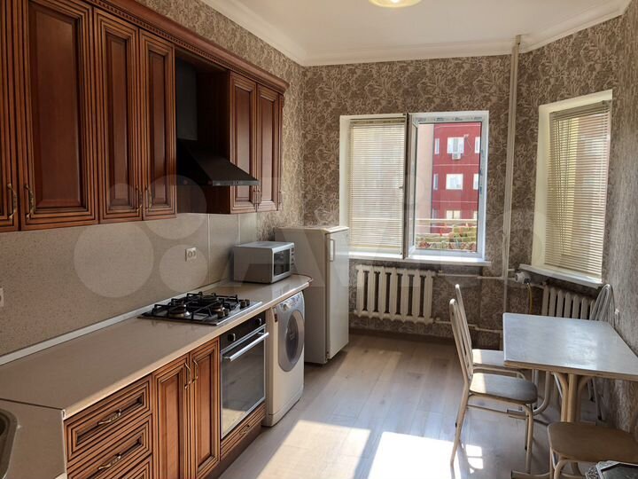 1-к. квартира, 60 м², 3/5 эт.