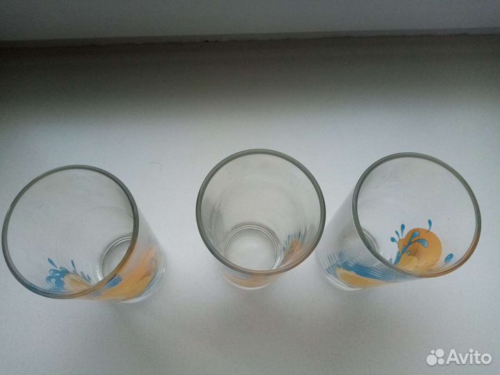 Стеклянные стаканы