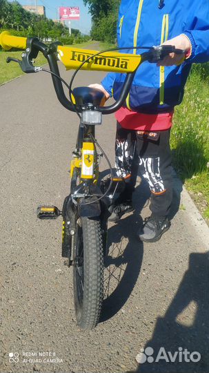 Детский двухколёсный велосипед