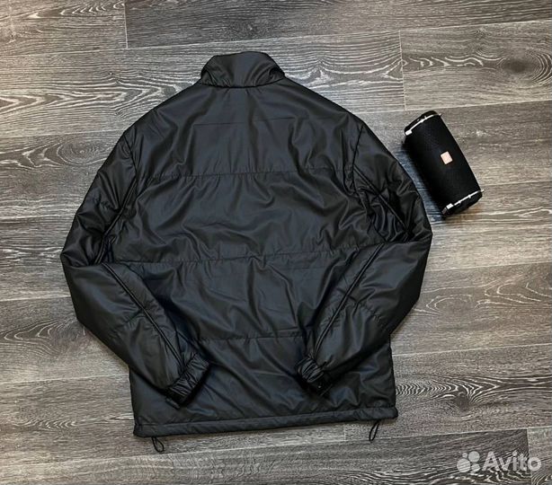 Демисезонные куртки Lacoste удобные