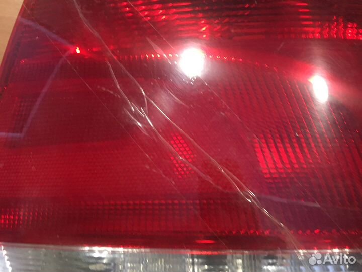 Фонарь задний правый volkswagen polo sedan