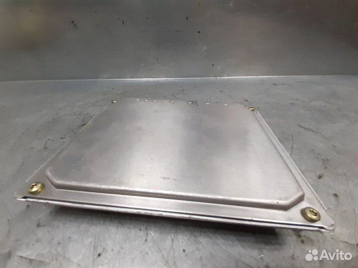 Блок управления двигателем Volkswagen Passat B5