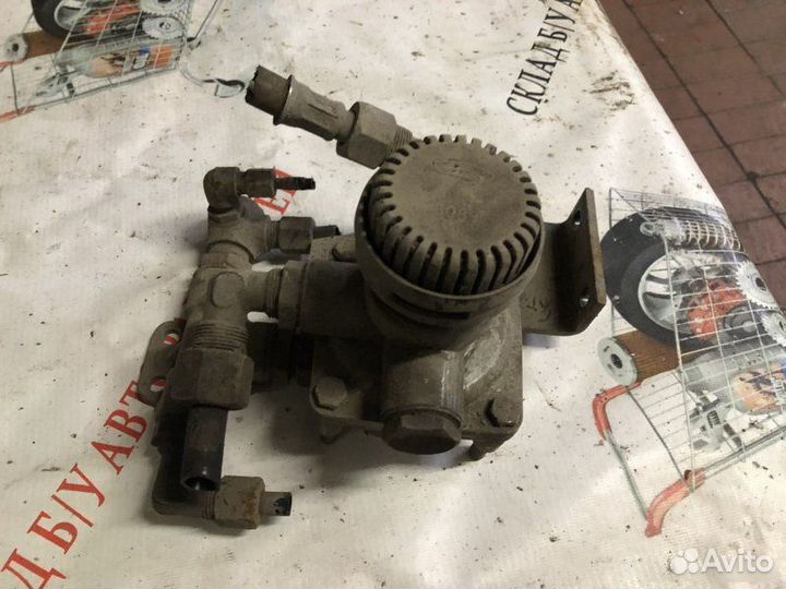 Клапан ускорительный на Маз