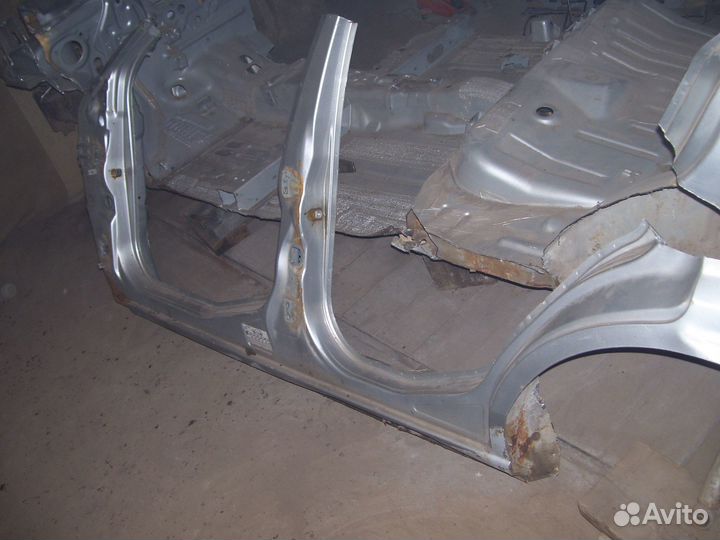 Форд фьюжен порог левый со стойками