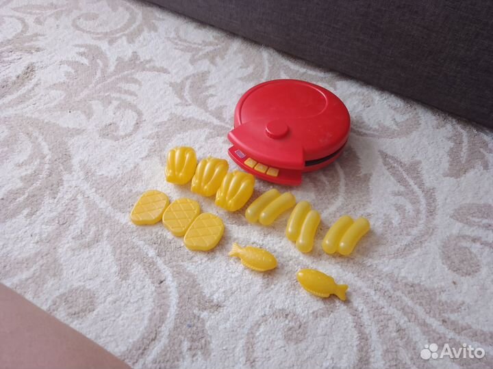 Наборы игрушек продуктов/посуды