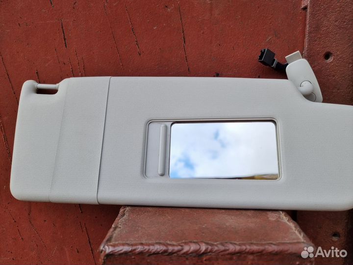 Солнцезащитный козырек правый Пассат Б-5 Гольф-4