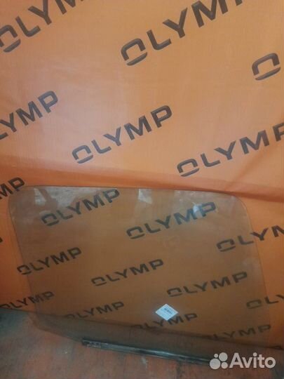 Стекло двери левое Volvo Fh12 globetrotter D12F430