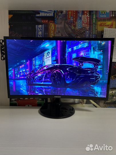 Монитор Samsung CF39 C24F390FHI