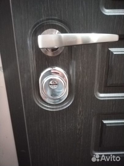 Вскрытие и замена дверных замков